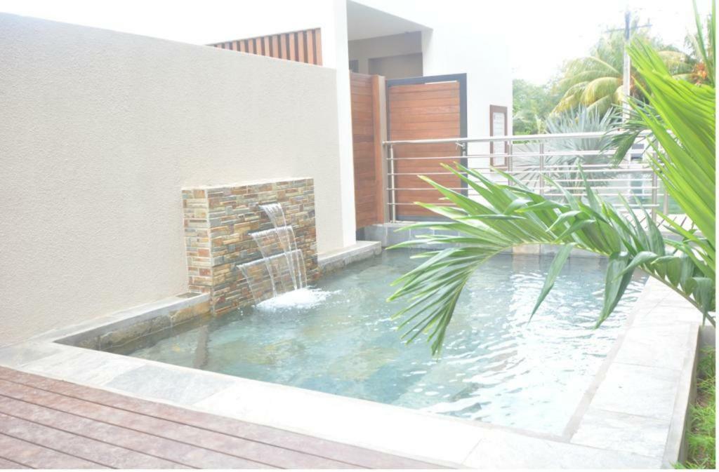 2 Bedroom Flat 15 Mins Walk From Flic En Flac Beach מראה חיצוני תמונה