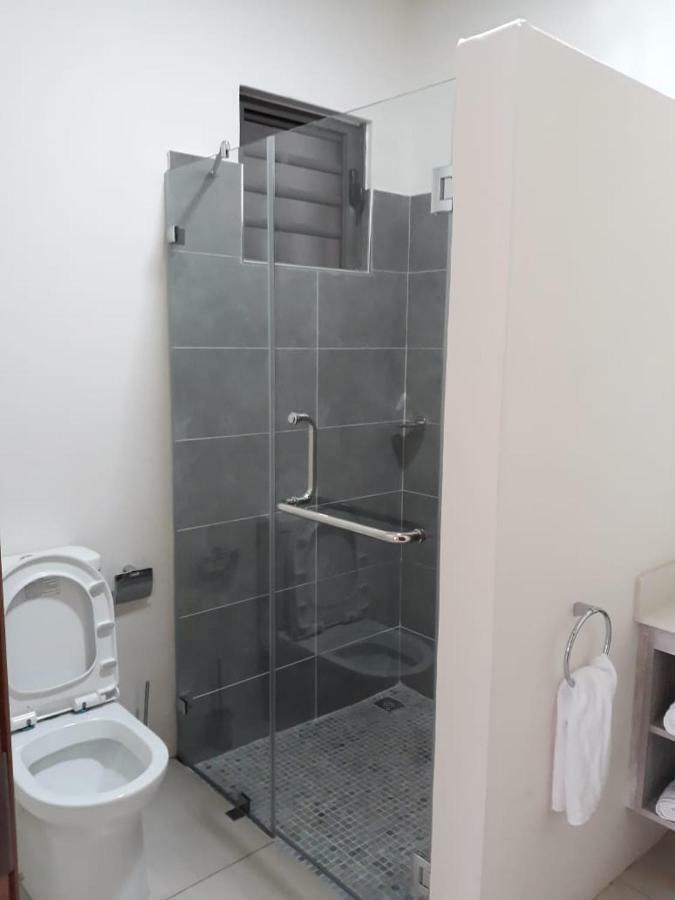 2 Bedroom Flat 15 Mins Walk From Flic En Flac Beach מראה חיצוני תמונה